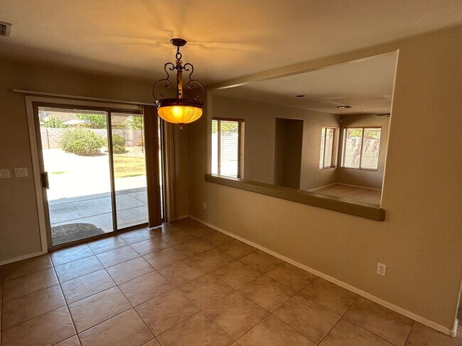 Building Photo - 13026 W Modesto Dr