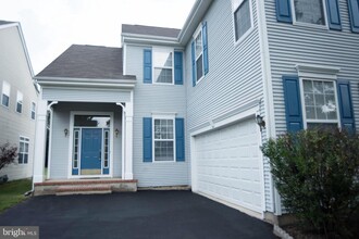 Building Photo - 7 Elsie Dr