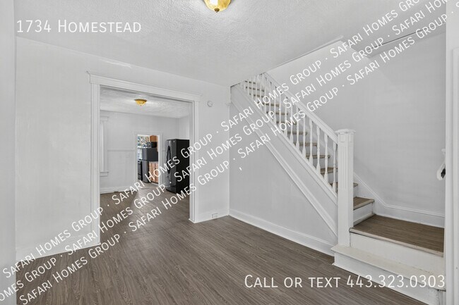 Building Photo - 1734 Homestead-