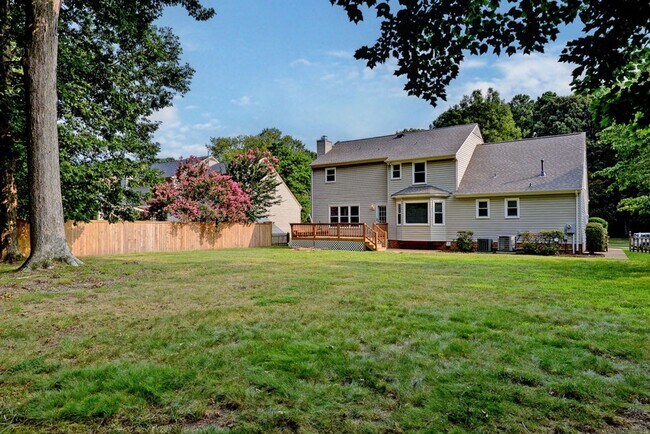 Building Photo - Lovely home in Woods of Tabb