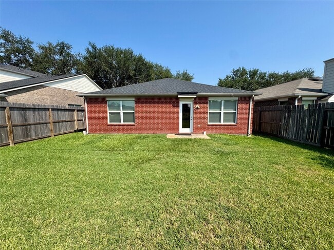 Building Photo - 10310 Deer Branch