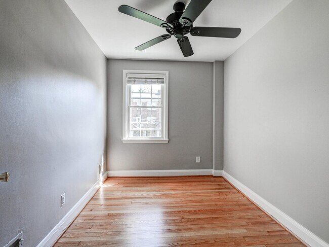 Building Photo - 111 Stanmore Rd