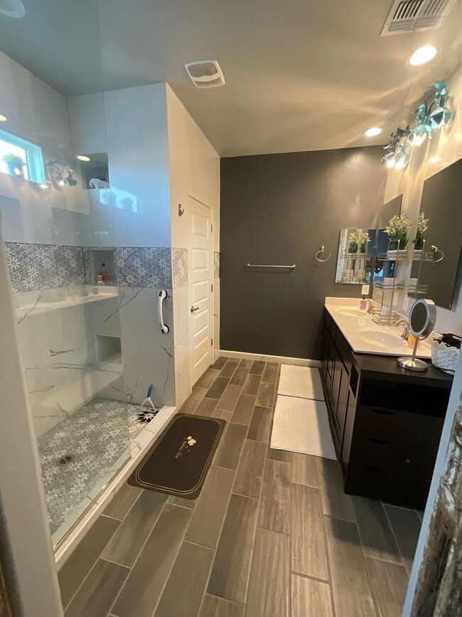 Building Photo - 3510 W Sophora Ridge Way