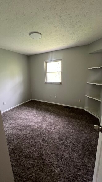 Building Photo - 5786 Applebrook Ct