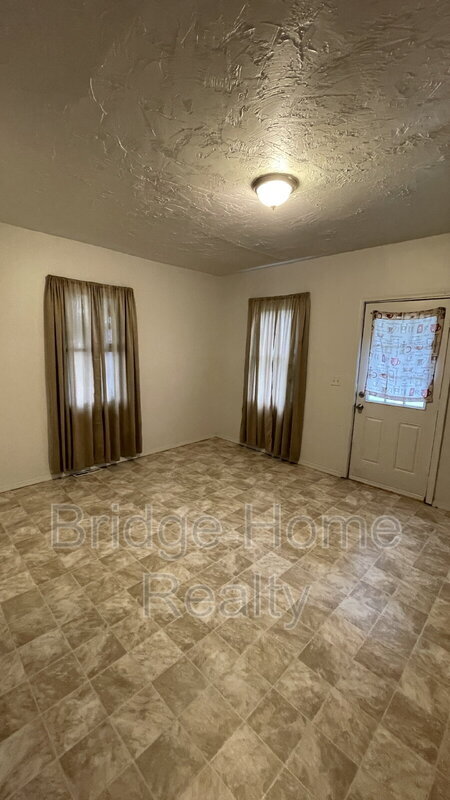Building Photo - 62 Whiteman Ave
