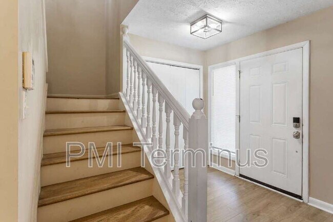 Building Photo - 2672 Moss Ln
