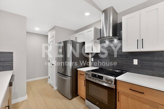 Building Photo - 1408 Seely St