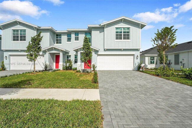 Building Photo - 1687 Hoot Owl Holw