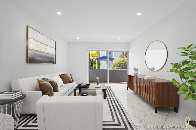 Building Photo - 9227 SW 87th Ave