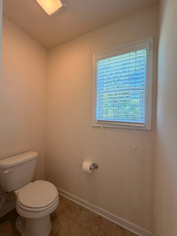 Building Photo - 201 Ashewicke Dr