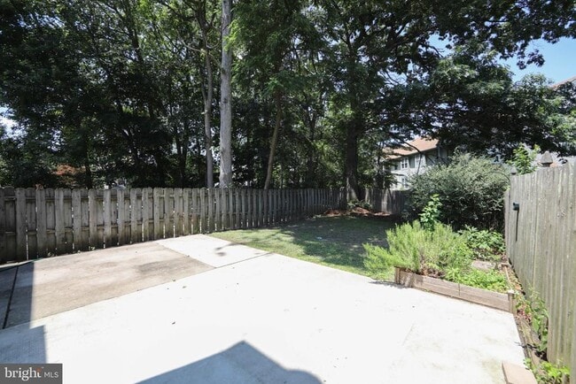 Building Photo - 178 Kettlebrook Dr