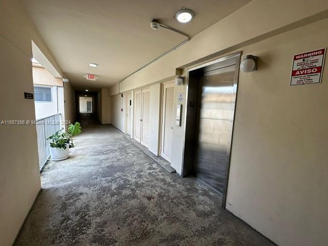 Building Photo - 9159 SW 77th Ave