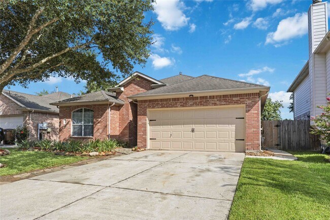 Building Photo - 1029 Riverwood Dr