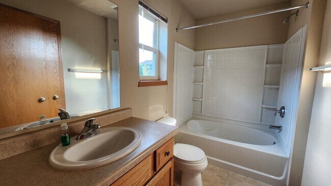Building Photo - 9412 Briar Haven Dr