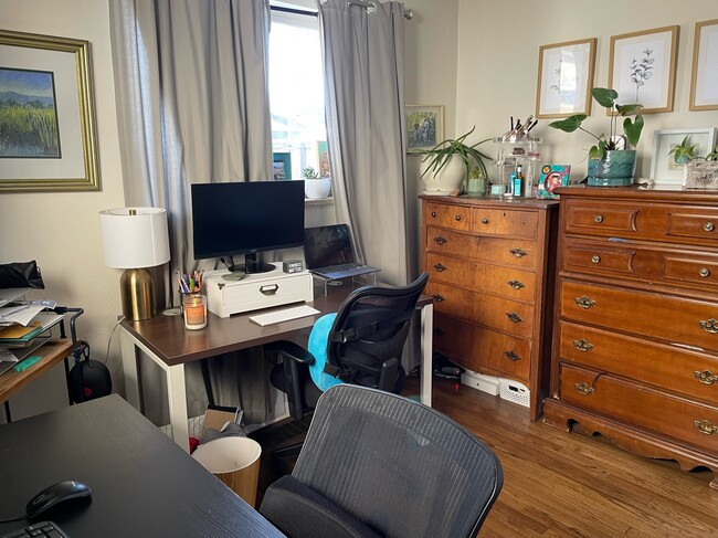 Building Photo - 2326 Lowell Blvd