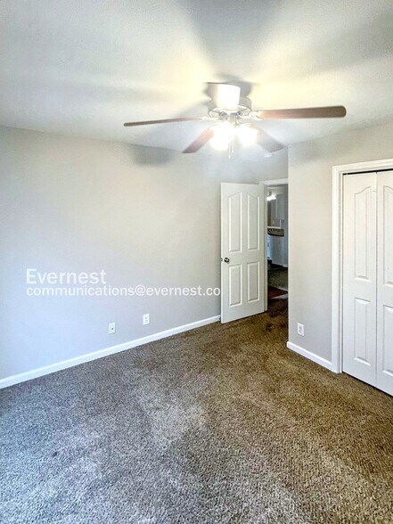 Building Photo - 3740 N Jot Dr