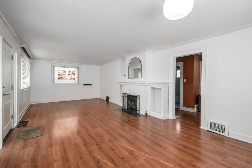 Building Photo - 1835 S 1700 E