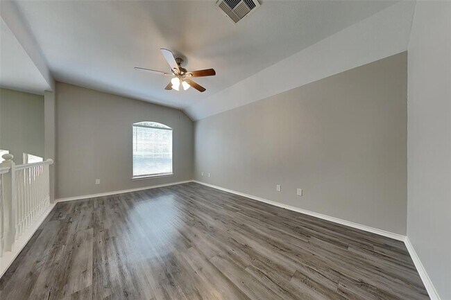Building Photo - 26880 Armor Oaks Dr
