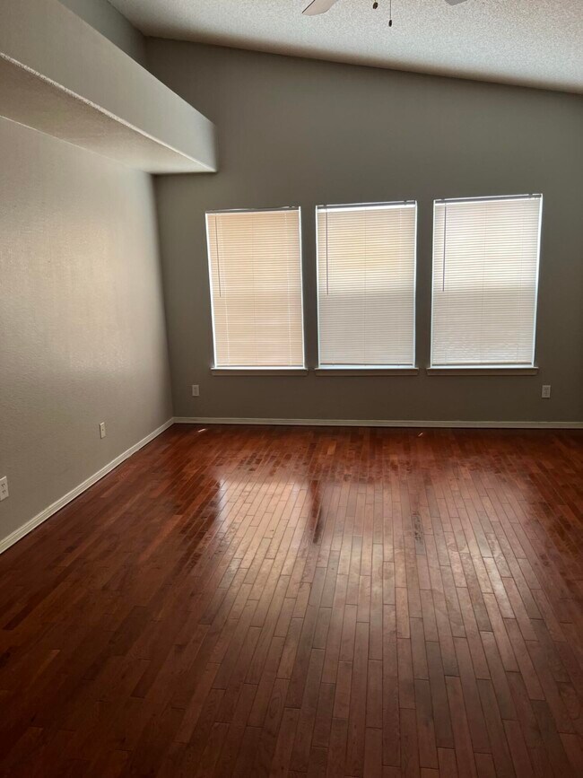 Building Photo - 12628 Setting Sun Dr