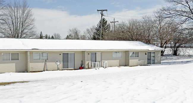 Building Photo - North Hill Farms