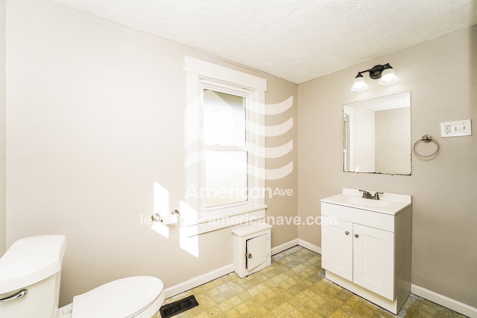 Building Photo - 913 Bedford Ave SW