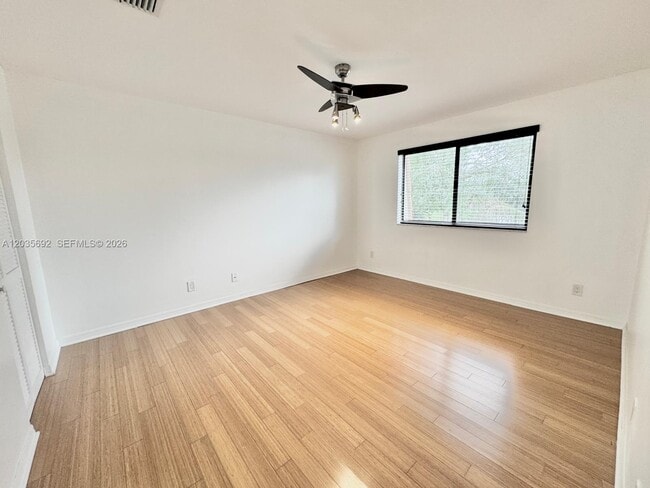 Building Photo - 1415 SW 110th Way