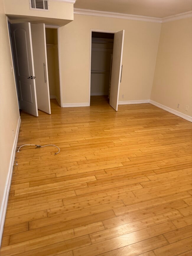 Building Photo - 11370 W Sunset Blvd