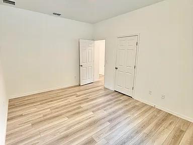 Building Photo - 14 Ethan Allen Dr