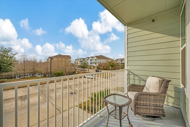 Building Photo - 1414 Veranda Mist