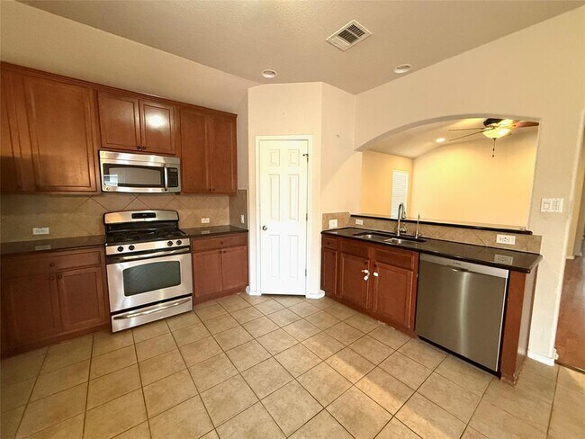 Building Photo - 11205 Mckinney Spring Dr
