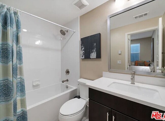 Building Photo - 6746 Gill Way