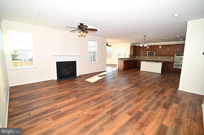 Building Photo - 7001 Chaptico Ct
