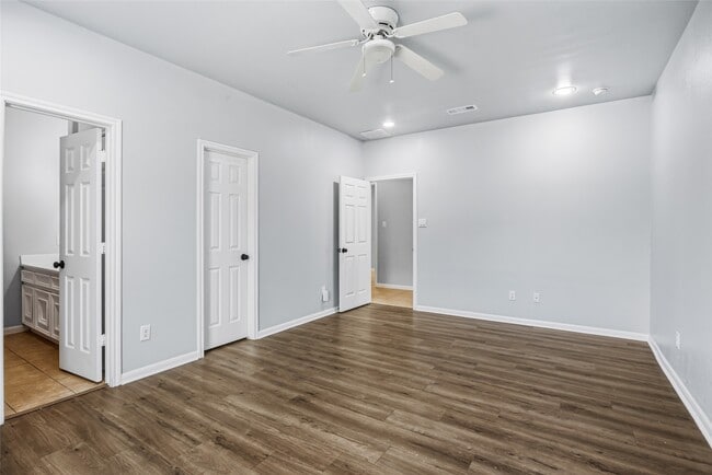 Building Photo - 3141 County Rd 81