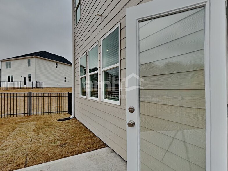 Building Photo - 395 Hickory Pointe Rd