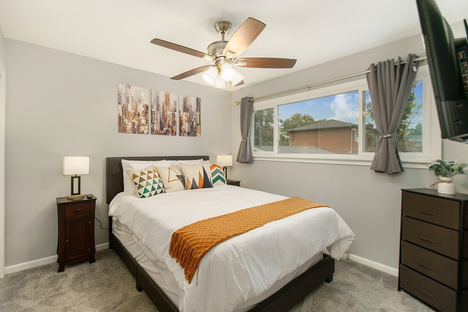 Building Photo - 506 Wilson Ave