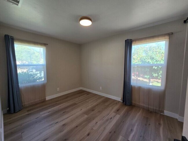 Building Photo - Charming Chula Vista Home with Spacious Yard in a Prime Location