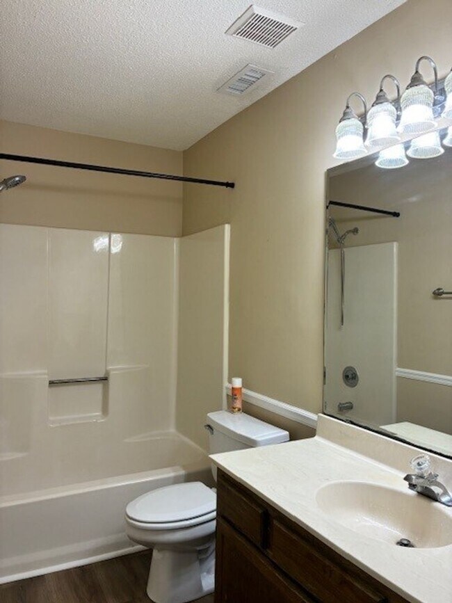 Building Photo - 4310 Oneal Place
