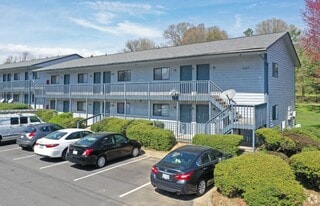 Building Photo - Pepper Tree Apartments