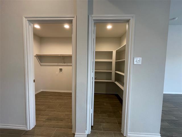 Building Photo - 5817 Brookville Dr