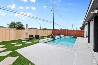 Building Photo - 7122 Telford Holw Trl