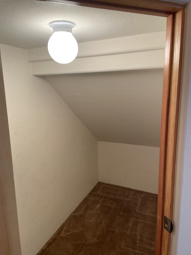 Building Photo - 7304 Via Contenta NE