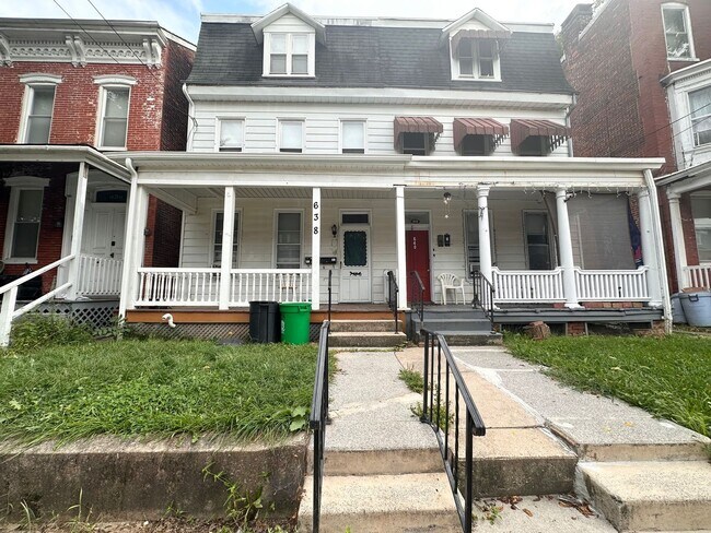 Building Photo - 638 W Philadelphia St