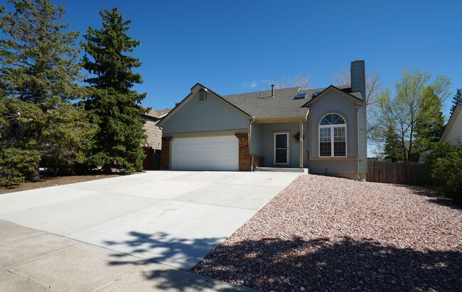 Primary Photo - 7980 Camfield Cir