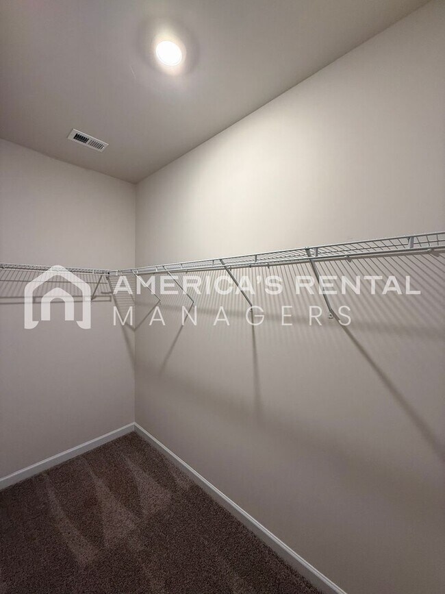 Building Photo - New Construction - 3 Bed / 2 Bath Home wit...