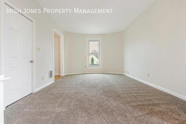 Building Photo - 152 Wildwood Pl