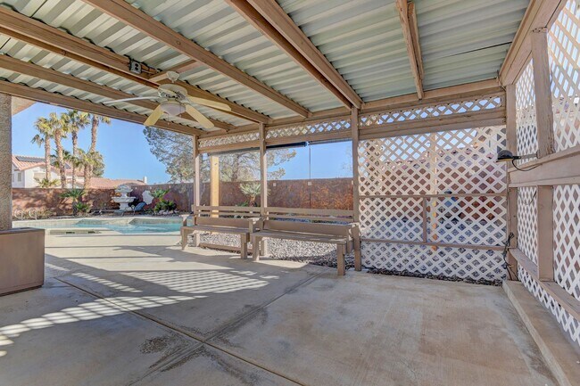 Building Photo - 356 Amalfi St