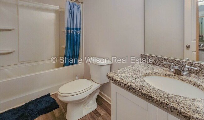 Building Photo - 247 Middleton Ct