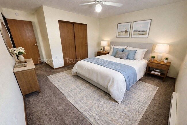 Building Photo - 455 22nd St E