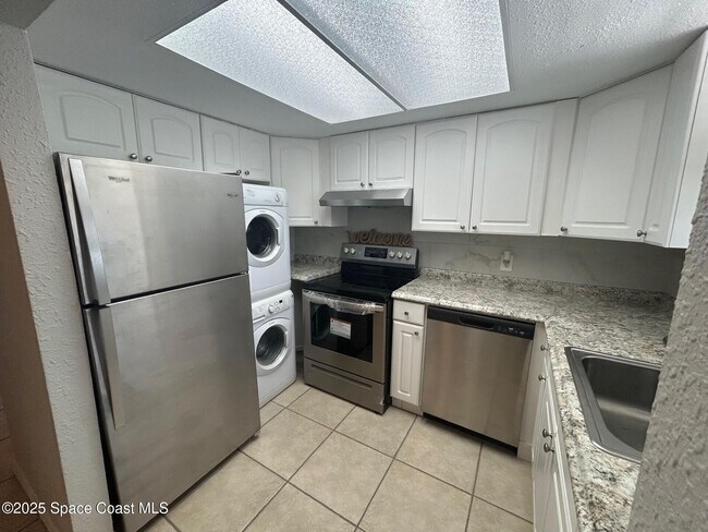Building Photo - 205 S Courtenay Pkwy