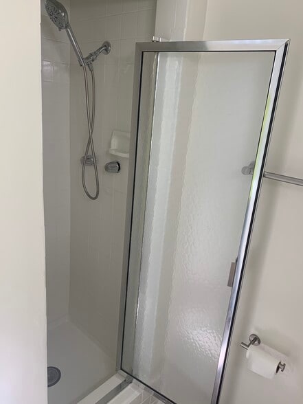 Building Photo - 4425 W 159th St